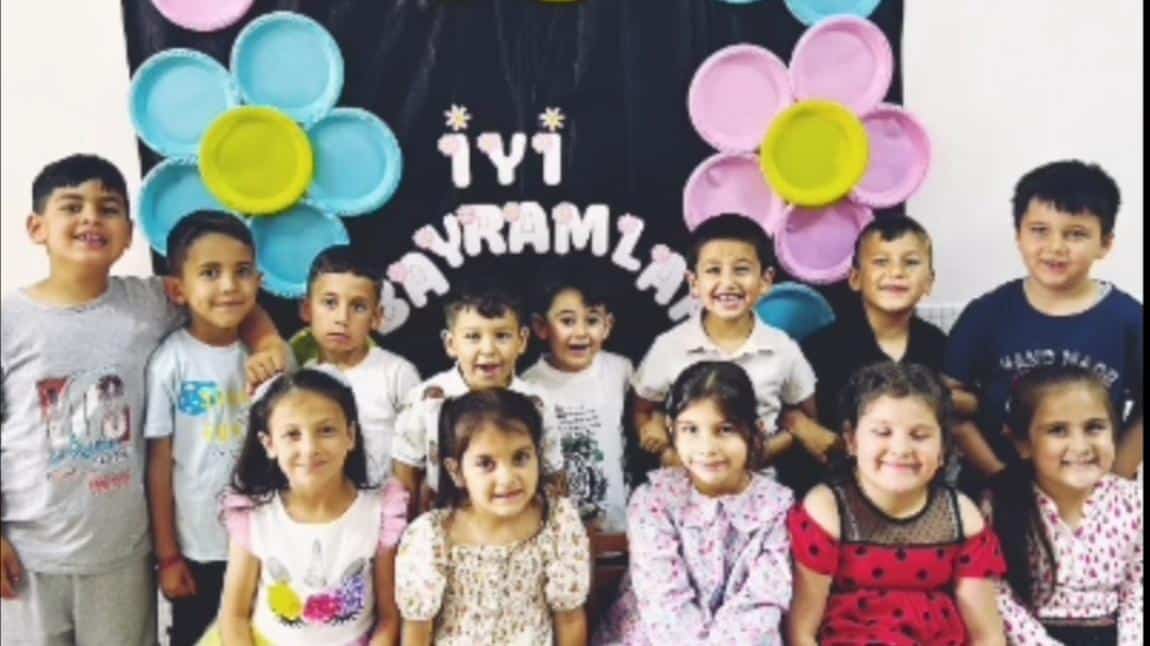 Anasınıflarımız bayramınızı kutluyor :)